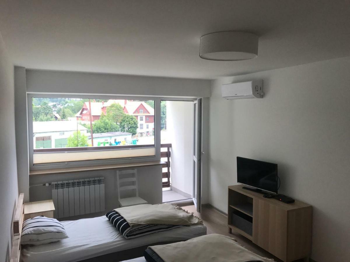 Apartament Kris 412 ชกลาร์สกา ปอเรมบา ภายนอก รูปภาพ